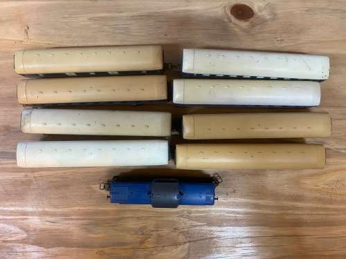 Lima HO scale SAR junior blue train set