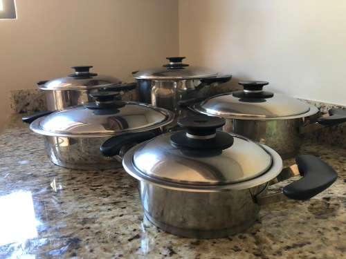 AMC CLASSIC WATERLESS COOKWARE - SET OF 5 POTS