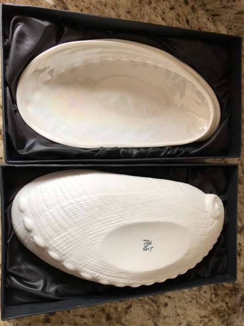 Luna Del Mar Porcelain Oval Abalone Bowl in Gift Box - NEW / UNUSED