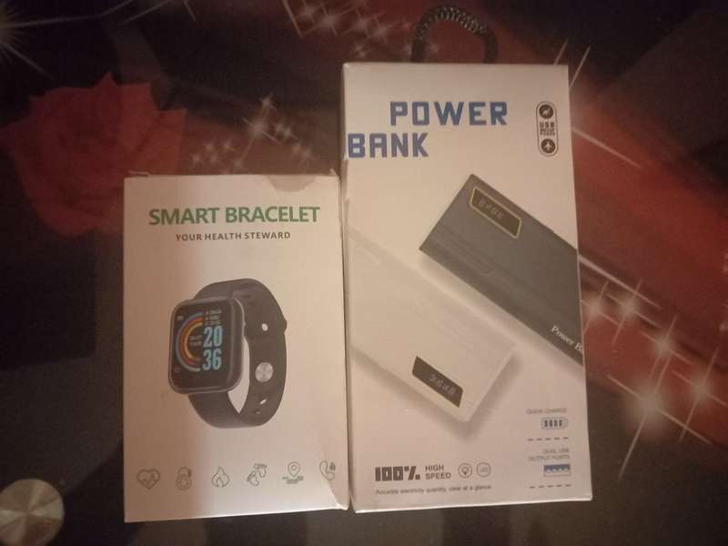 Power Bank + Smart Watch