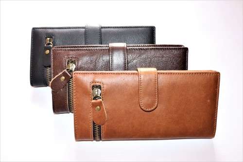 GENUNIE LEATHER UNISEX TRAVELING WALLET/PURSE