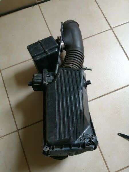 TOYOTA GLI TWINCAM COMPLETE AIR FILTER BOX AND SENSORS