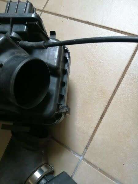TOYOTA GLI TWINCAM COMPLETE AIR FILTER BOX AND SENSORS