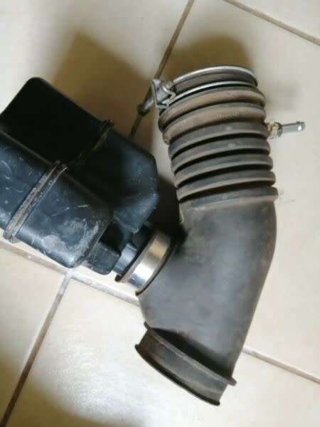 TOYOTA GLI TWINCAM COMPLETE AIR FILTER BOX AND SENSORS