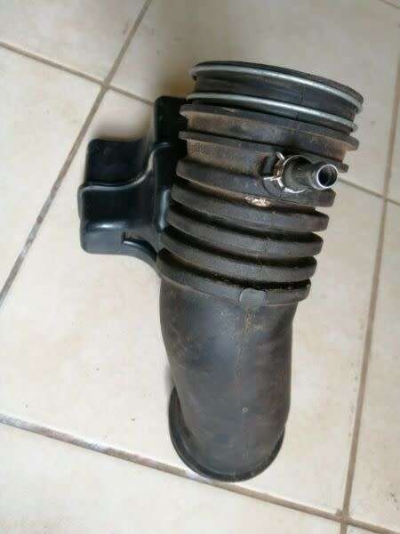 TOYOTA GLI TWINCAM COMPLETE AIR FILTER BOX AND SENSORS