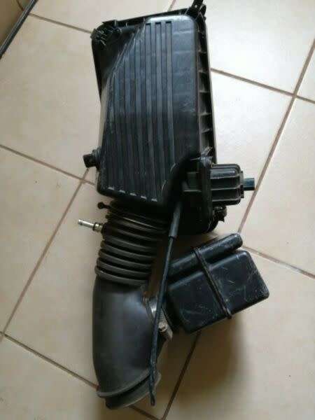 TOYOTA GLI TWINCAM COMPLETE AIR FILTER BOX AND SENSORS