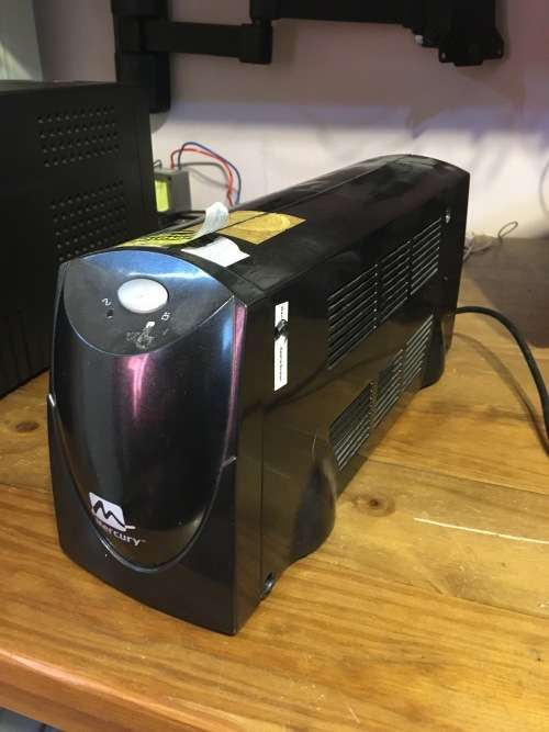 Mercury Elite 800 Pro UPS