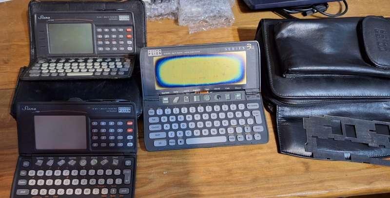 Large vintage Psion collection (Revo, Sienna)