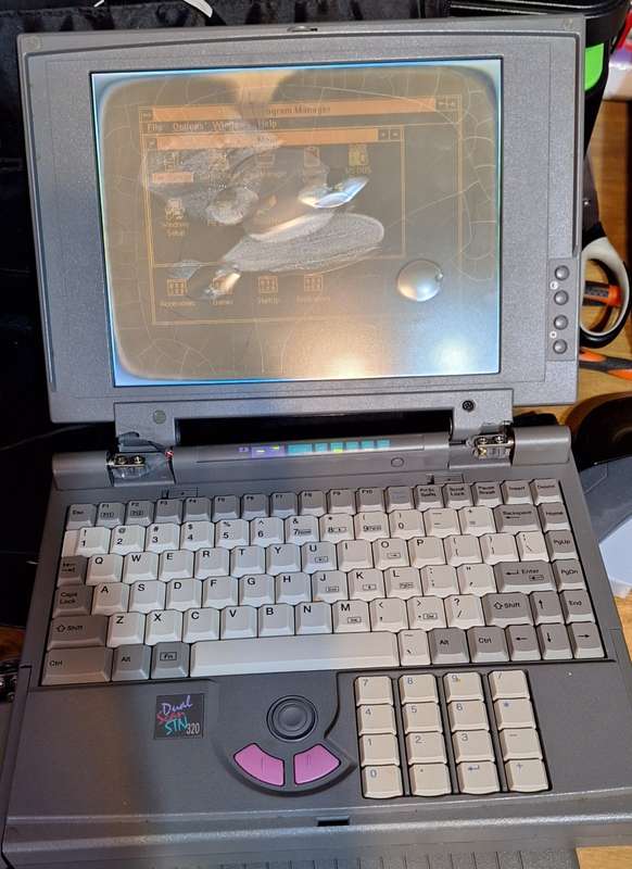 Collection of 486 laptops (poor condition)