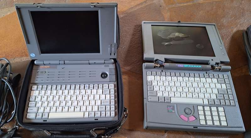 Collection of 486 laptops (poor condition)