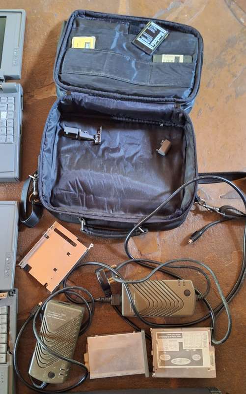 Collection of 486 laptops (poor condition)