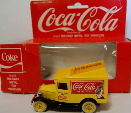 e11  COCA COLA -  LLEDO DAYS GONE COLLECTION SCALE 1;47