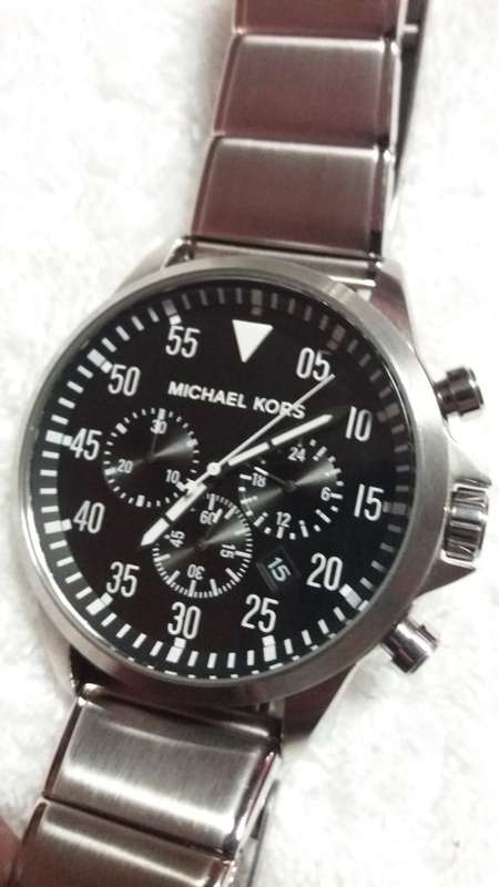 Stunning looking MICHAEL KORS men watch