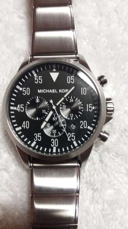 Stunning looking MICHAEL KORS men watch