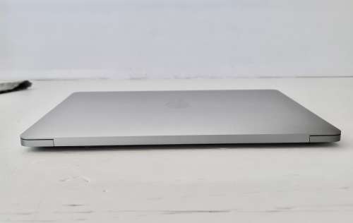 M1 MacBook Air 13` , 256GB SSD, 8GB RAM - Space Grey - LIKE NEW!!