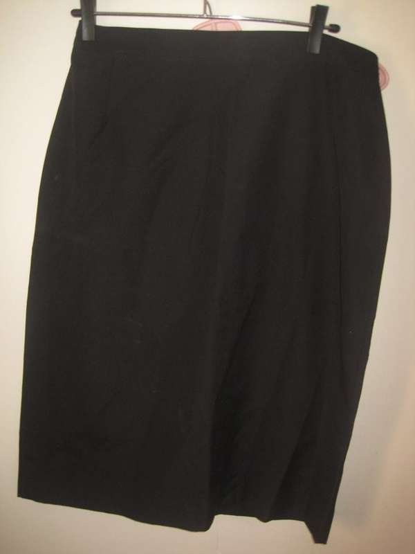 Vintage black pencil skirt
