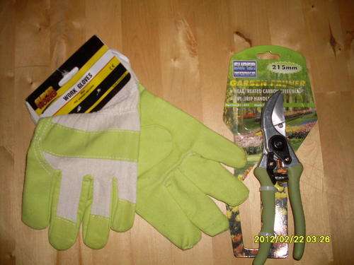Super Works Garden Pruner + Work Gloves!