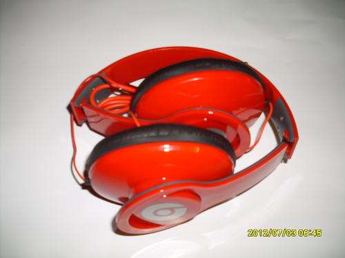 Dr Dre Beats Red Earphones