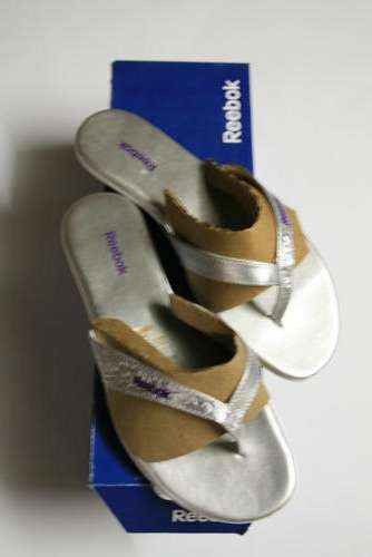 Brand New Reebok Liberty Ninzi Emboss. Size 4