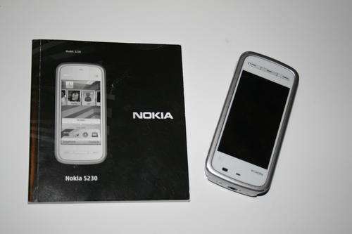 Cell phone Nokia 5230