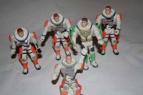 Toy Space Men x 5