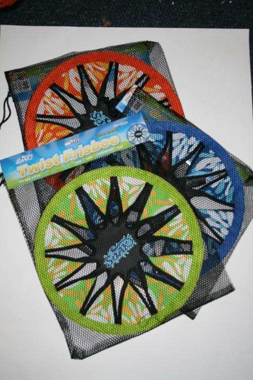 Soak Outdoor Twist Frisbee  - Awesome - In or out the water!