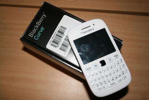 Cell phone Blackberry 9320