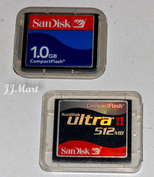 2 x Compact Flash CF Memory cards