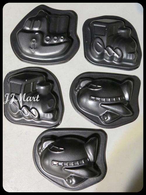 Job Lot Moulds for cakes, jelly, clay, etc