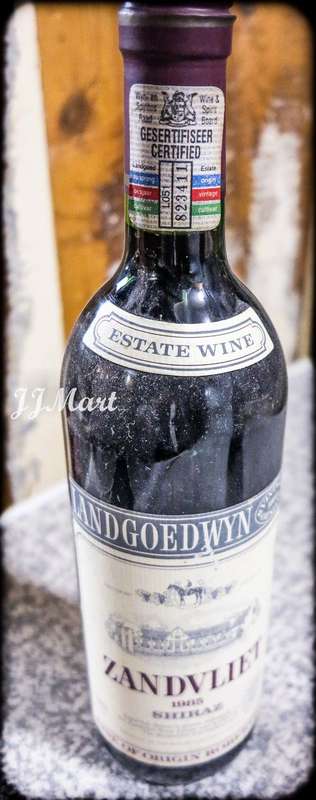 Zandvliet Shiraz 1985 - Signed by Winemaker Paul De Wet