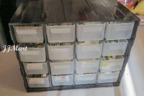 Organizing Case with lots of batteries