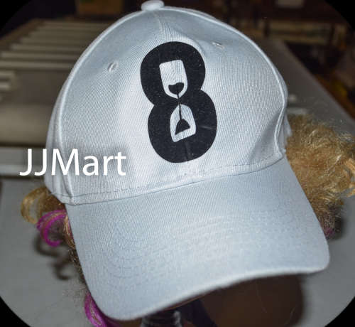 8 Cap White