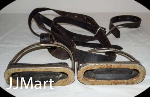 Horse's Stirrup Iron + Stirrup Leathers