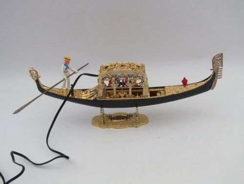 Vintage 1970s LIGHTED  GONDOLA, souvenir VENICE/VENEZIA Italy,