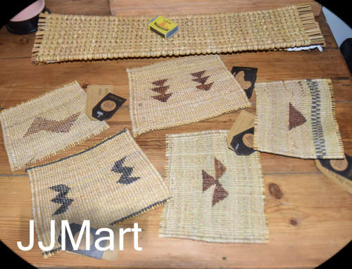 Job Lot Woven Natural Placemats/Wall hangings