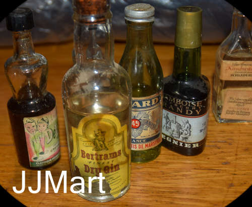 Vintage  Miniature Soda and Alcohol Bottles x 6 - Lot 1