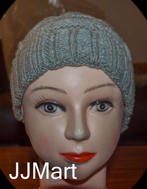 2 x Knitted Beanies