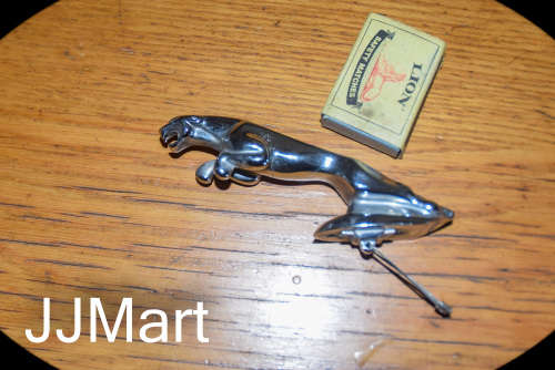 Jaguar front hood emblem