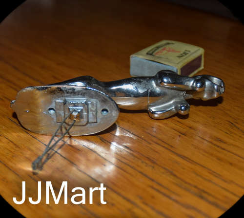 Jaguar front hood emblem