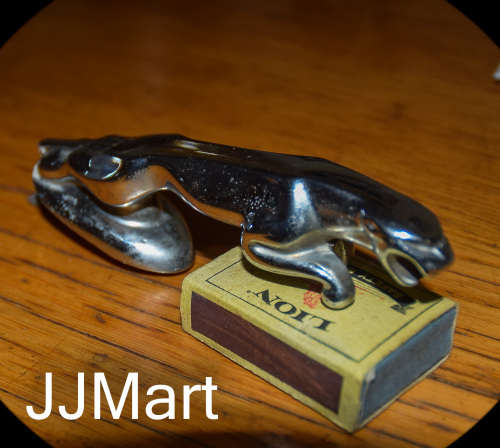 Jaguar front hood emblem
