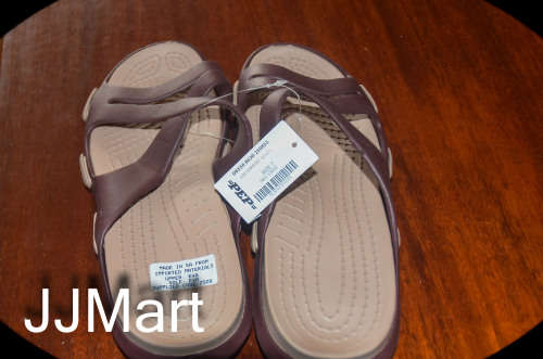Women`s Comfort Sandal Size 7 (Like Crocs)