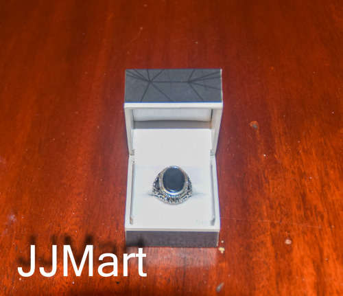 Costume Jewellery : Silver Ring with stone  - Size 5