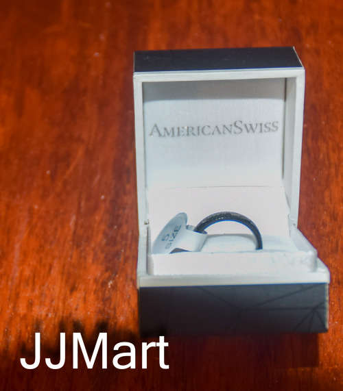 Costume Jewellery : His Queen Ring with stone  - Size 5