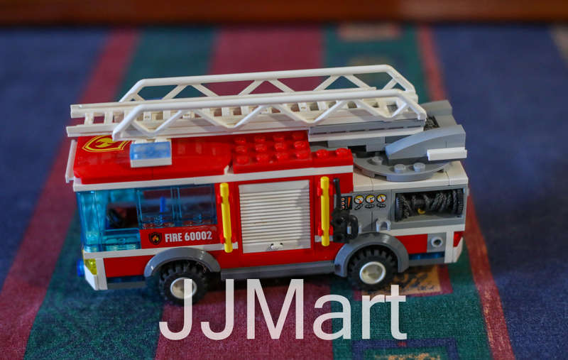 LEGO City Fire Truck 60002