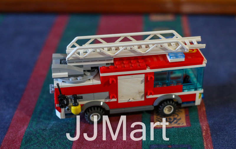 LEGO City Fire Truck 60002
