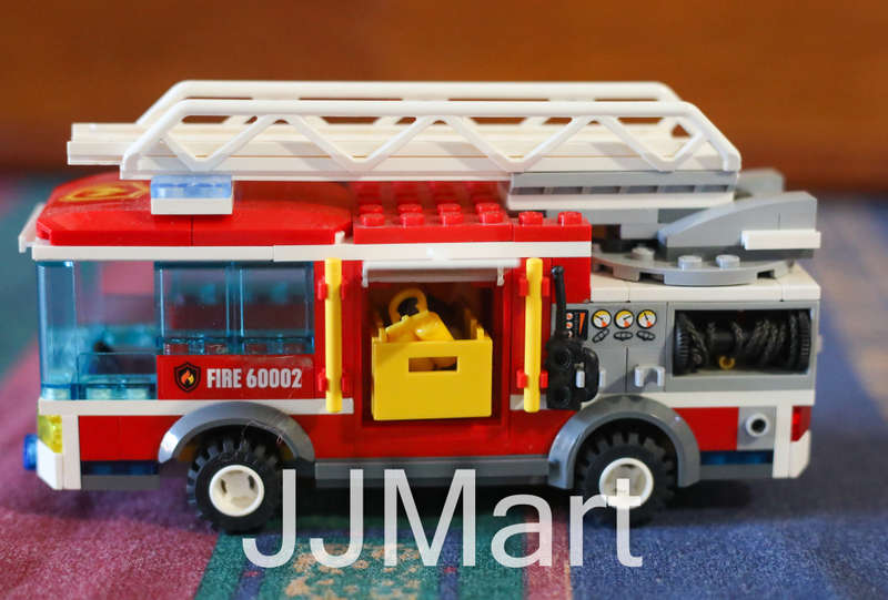 LEGO City Fire Truck 60002