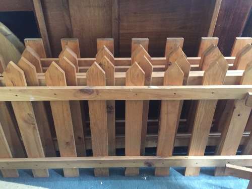 Small wooden fences (roughly 11 meters)