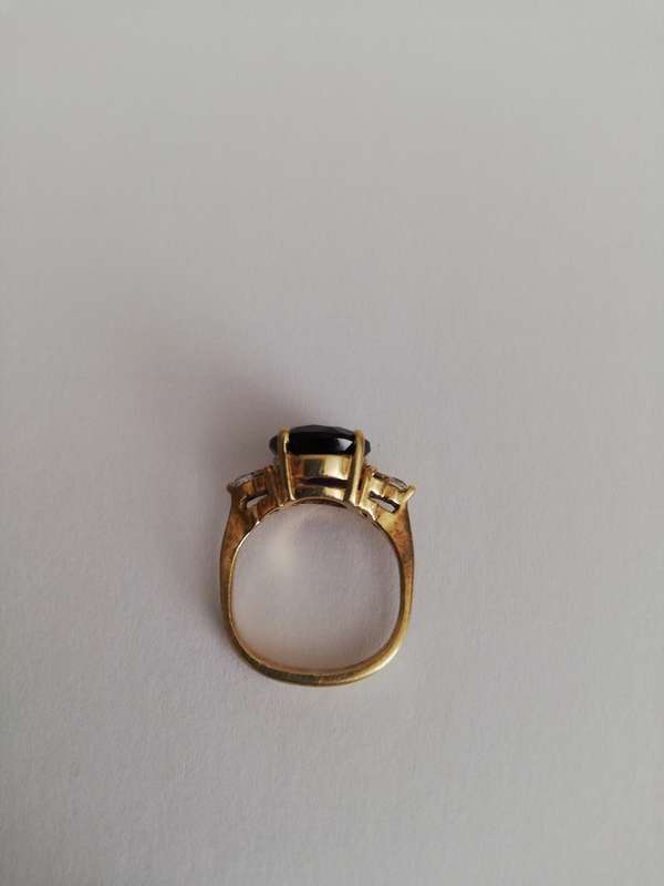 ** BEAUTIFUL SOLID 9CT GOLD RING **  CRAZY R1 START ....