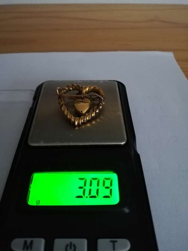 ** SOLID 9CT GOLD ** HEART BROOCH ** HALLMARKED ** 3.09 GRAMS OF GOLD ** CRAZY R1 START !!!!