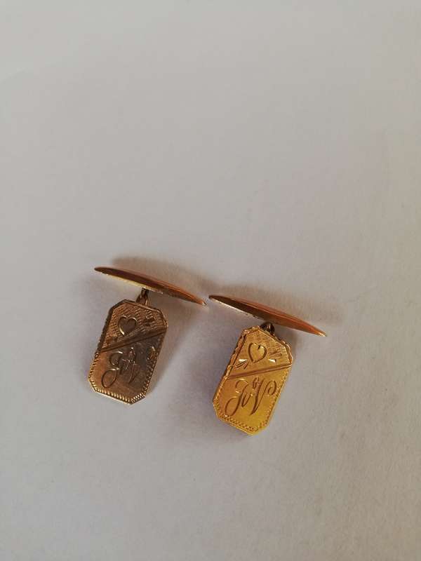 ** SOLID 9CT GOLD ** VINTAGE CUFFLINKS ** CLEARLY MARKED ** SOLD AS SCRAP ** CRAZY R1 START !!!